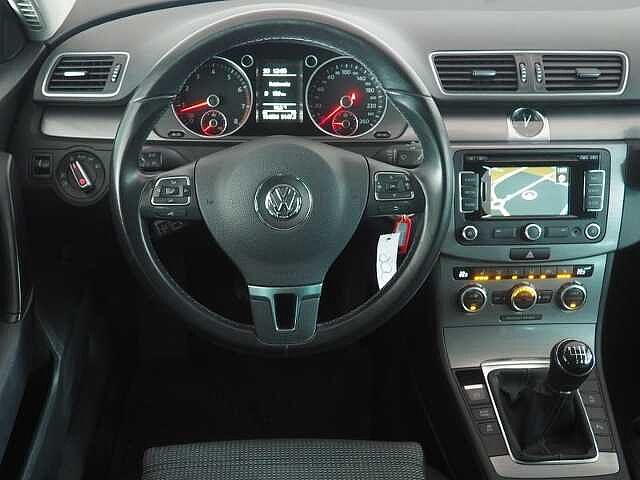 Volkswagen Passat Variant Business Edition TÜV bis 04/2026 XENON NAVI