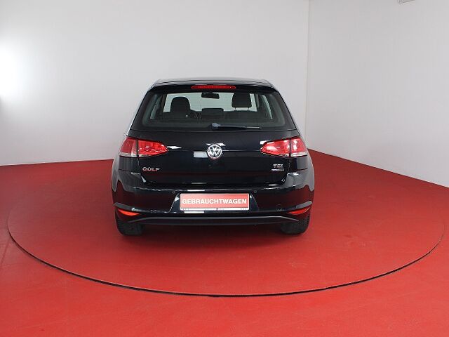 Volkswagen Golf Comfortline 1.2l TÜV bis 07/2026 Sitzheizung Klimaautomatik Einparkhilfe