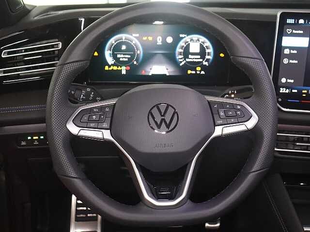 Volkswagen Tiguan Black Style 2.0 TDI 4M H&K HD-Matrix AHK Pano