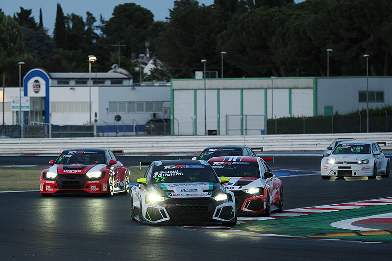 Audi RS 3 LMS mit weltweit erstklassigen Tourenwagen-Resultaten